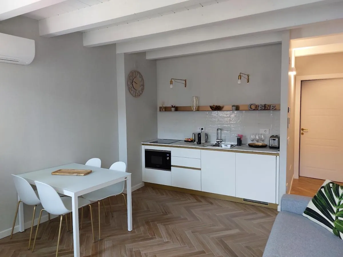 Homethirtyfour Verona Italia